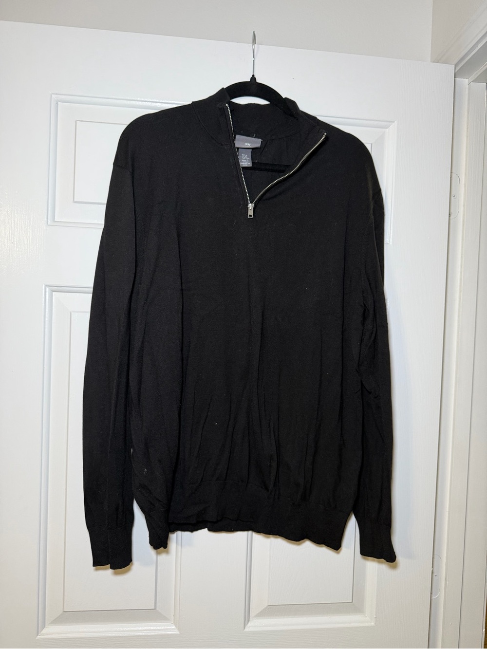 H&M Men’s Black Slim Fit Quarter Zip Pullover Sweater Size XL